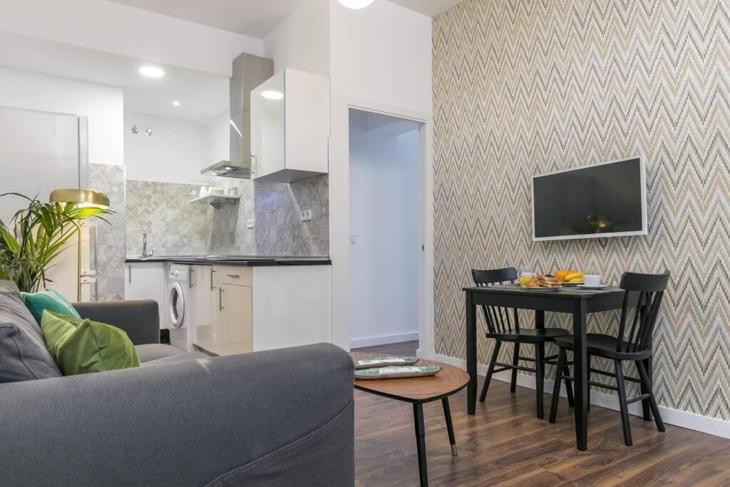 Apartamentos Plaza De Pedro Zerolo I Madrid Dış mekan fotoğraf