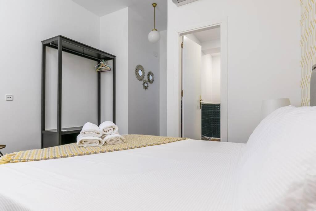 Apartamentos Plaza De Pedro Zerolo I Madrid Dış mekan fotoğraf
